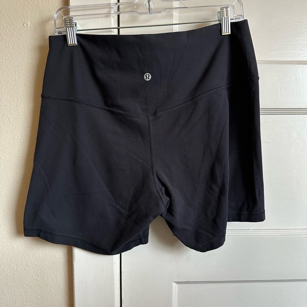Lululemon Align 6in Shorts in Black - 14 - Picture 2 of 3